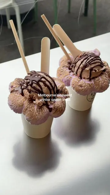 This is the toasted ube marshmallow hot choc from📍L’Arte Della Gelato, Fitzroy 
