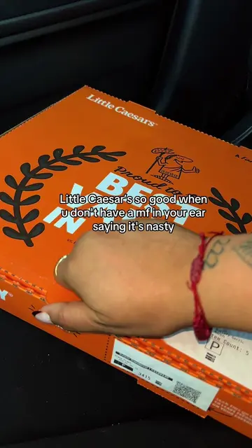 We love @Little Caesars 🫶🏼 #littlecaesars #pizzapizza #DinnerIdeas #munchies 
