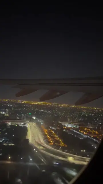 ใครชอบจองไฟลท์ดึก ต้องมีสิ่งนี้! ✈️🔥 เที่ยวเช้าต่อได้แบบไม่อ่อม แต่ได้แผ่นแปะขอ