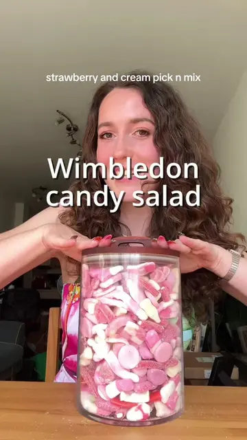 I’ll take any excuse to make something Strawberry and Cream themed 🍓🍓🍓 Do you