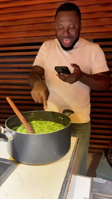 The secret to keeping your okro stew beautifully green... 👀🌿 I came for the fo