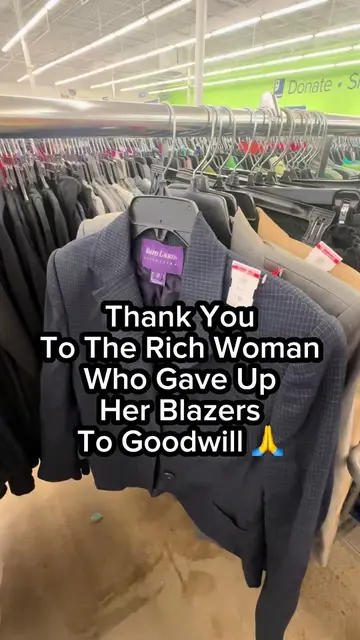 This was a solid blazer closet clean out to send to goodwill!!!  #thrifting #thr