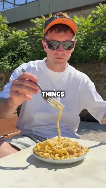 Italy travel tips. Next time you’re on holiday in Italy don’t do this 👀 Food in