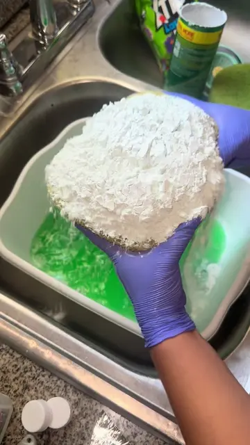 wintergreen comet bombs 🍋  This was my first time trying wintergreen and man i 