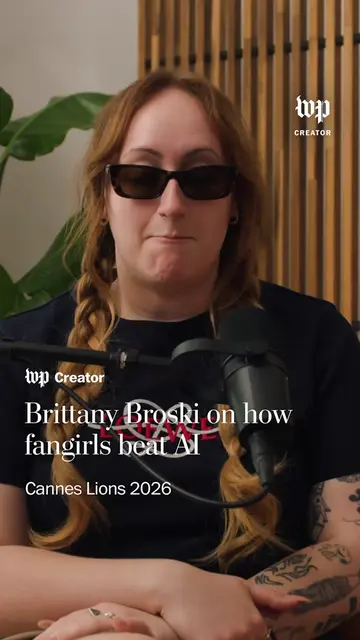 @Brittany Broski hates AI and believes fangirls reign supreme. In an interview w