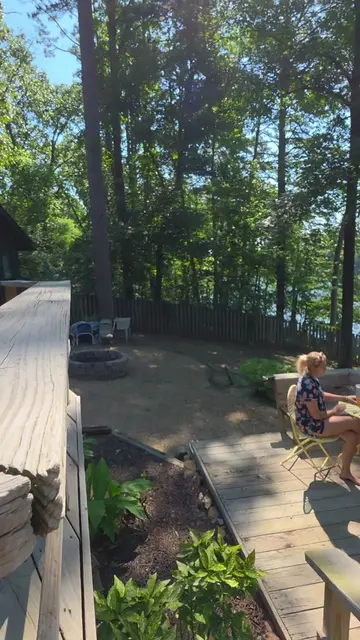 This lakefront #airbnb home is everything promised and more! It's quiet, family 