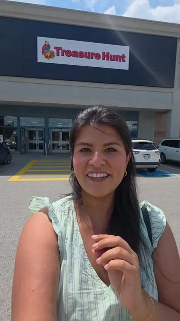 A new discount store in Aurora has arrived! Treasure Hunt is a liquidation and d
