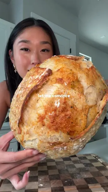 Italian Herb & Cheese Sourdough 🌿🧀 Ingredients: • 500g bread flour • 350g wate