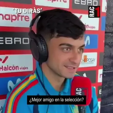 Pedri sigue escogiendo como su mejor amigo ❤️‍🩹 (muchas gracias por el clip de 