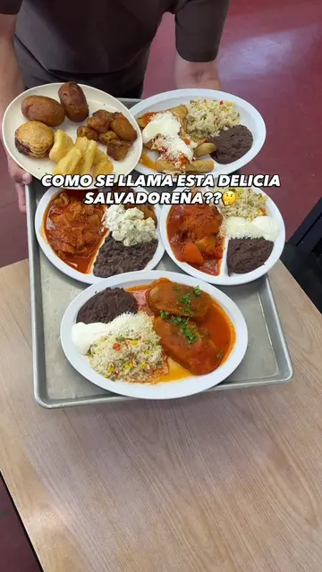COMO SE LLAMA ESTA DELICIA SALVADOREÑA? 📍12721 Sherman Way, North Hollywood, CA