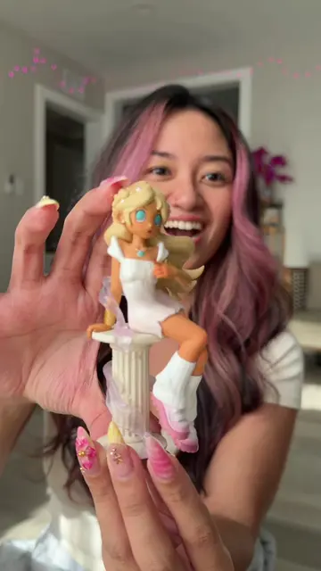 PEACH RIOT POWER CHORDS FIGURES 🎸🪽 Omg I simply need them all!!!! ✨ You can ge