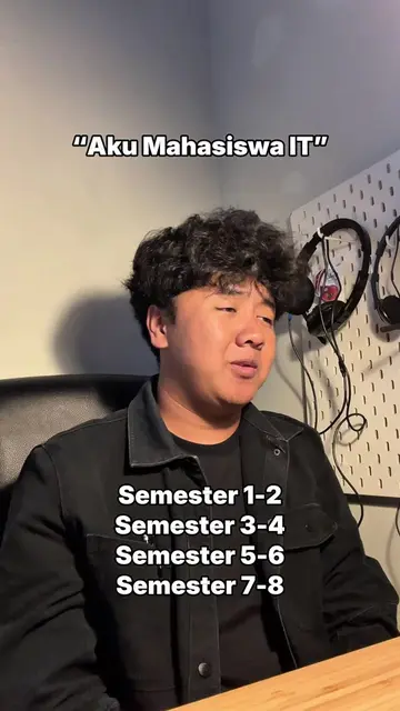 Semakin tinggi semester, semakin banyak plot twist-nya😭 Dari yang awalnya super