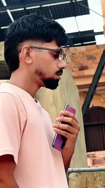 Replying to @JUTT🥰ZADDI  ap b apni simple video ma song k layrics add krein 👍�