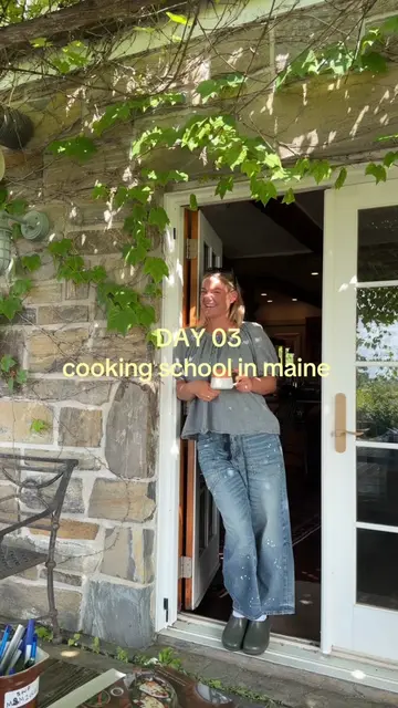 entertaining lecture & harvesting from the garden for lunch! #cookingschool #sal