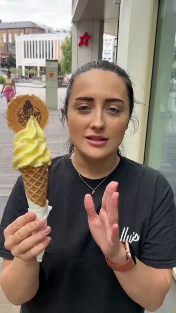 Whippy dipped in butter?!!🍦🧈 #dollysdesserts #whippy #butter #trend #icecream 
