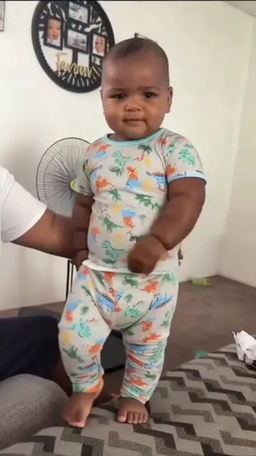 Reacting out 😂😂😂😂#capcut #capcutpioneer #pioneertemplate #fyp #aibaby 