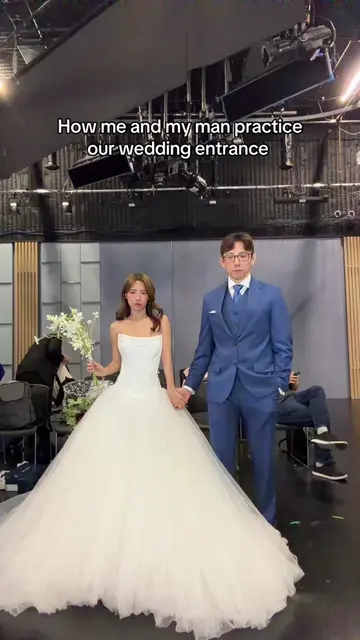 Oh he's there too! 