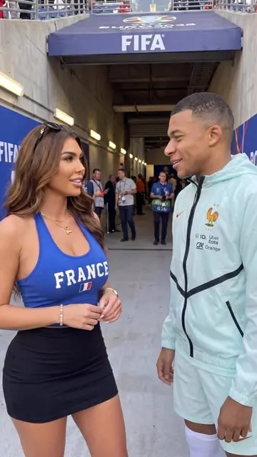 Enchanté @k.mbappe, lovely to meet you 🥰 Onto the semi finals!! 🇫🇷🇫🇷 #mbapp