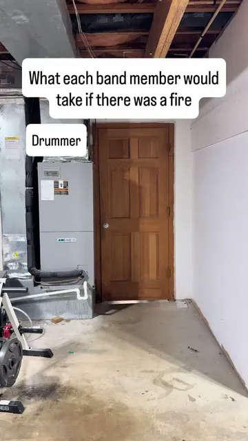 Bass player needs to go back in #bass #guitar #drums 