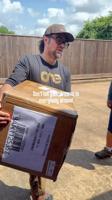 Reseller life. Moving boxes 📦 #entrepreneurship #smallbusinessowner #reseller #