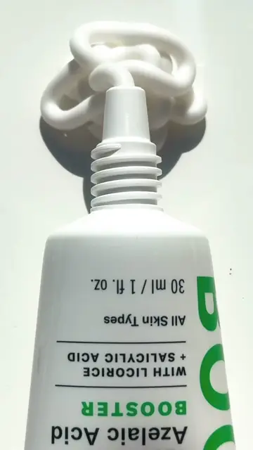 Breaking news: my breakout has left the chat… the mark hasn’t. Meet Azelaic Acid