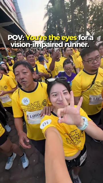 POV: You’re the eyes for a vision-impaired runner 💛 It’s such a meaningful even
