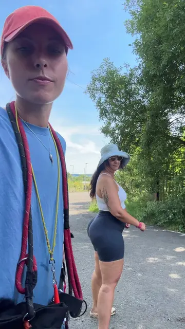 a hot one in Scotland today 🥵  #dogwalkinglife #OOTD #heatwave #dogwalkeruk #co