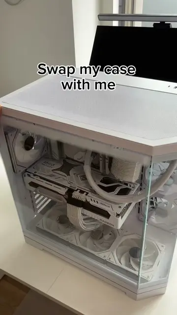 Come with me to swap my case to the LianLi o11 Dynamic Evo RGB. I wanted a rever