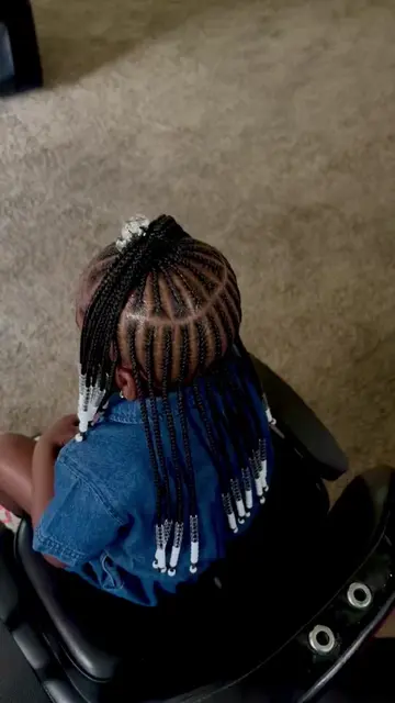 I’m a kids braider located in Dallas Texas my booking link is available in my bi