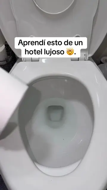 Aprendí esto de un hotel lujoso. #cleaninghacks #CleanTok #cleaningtiktok #clean