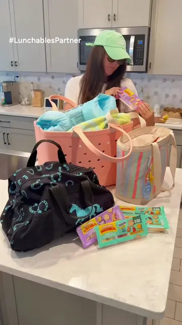 #LunchablesPartner Summer days are easy... good thing snack time is easy thanks 