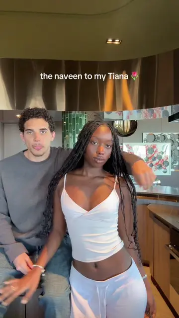 🐸👑 @Uzzi  - - - #couples #ilovemybf #tiana #naveen #outfit 