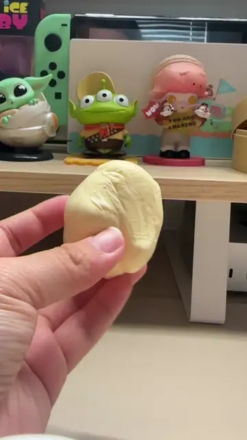 I put this in my mini dumpling container and the texture is MY FAVORITE!! So thi