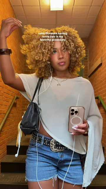 my all time fav accessory idc idccc😌🙈 #curlyhair #curls #curlyhaircheck #curls