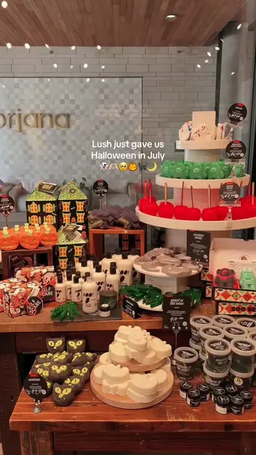 The earliest I’ve seen it!! Lush Halloween is here! They had a little preview ou