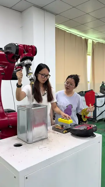 Welding robot #weldingrobot #migwelding #tigwelding #spotwelding #automation 