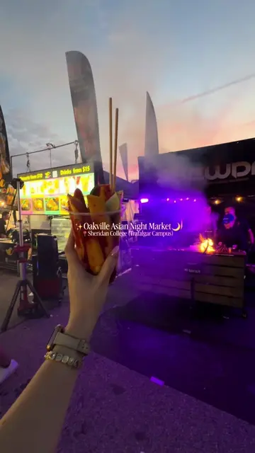 It’s food festival season and ofc we had to try a bit of everything 🤤 (if you w