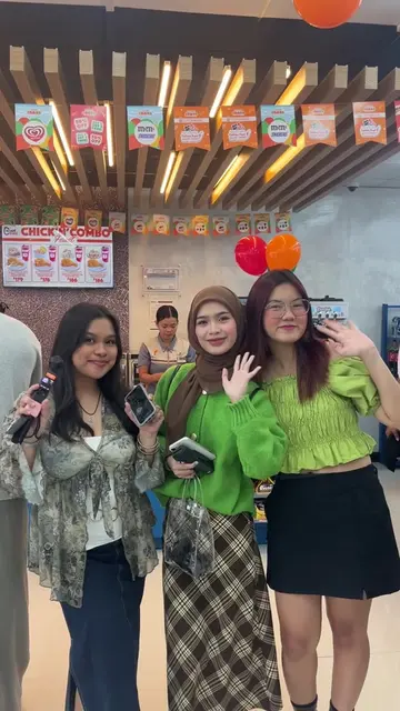 7-Eleven is now in Zamboanga city! ⛵️❤️🧡💚 @lexie nam @aya.aradji 