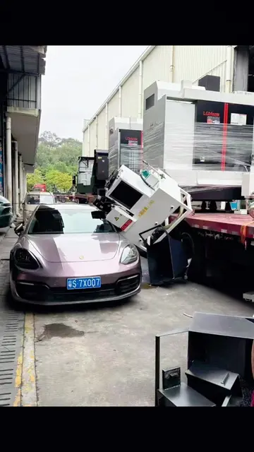 Should I worry about the car or the CNC machine tool first?😅
