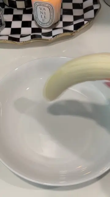 Let’s make a simple breakfast for babies! 👶🏻💕 Strawberry Banana Panckaes (I d