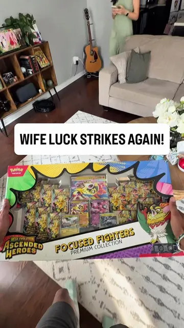 MY WIFE AND I PULLED A BUNCH OF HITS FROM THE NEW ASCENDED HEROES FOCUSED FIGHTE
