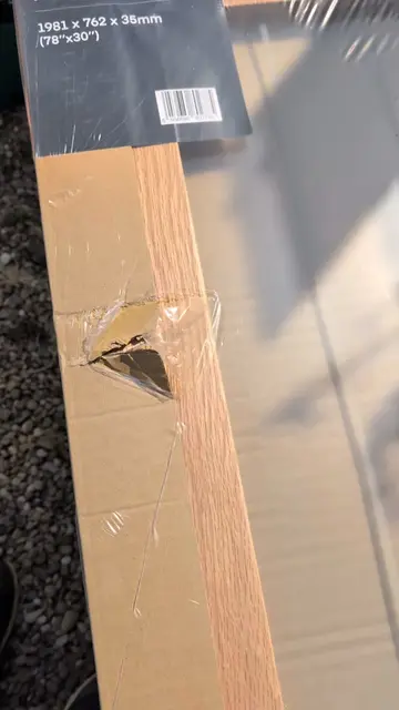 I received some doors and one was scratched with a 1mm indent. ❌ This has to be 