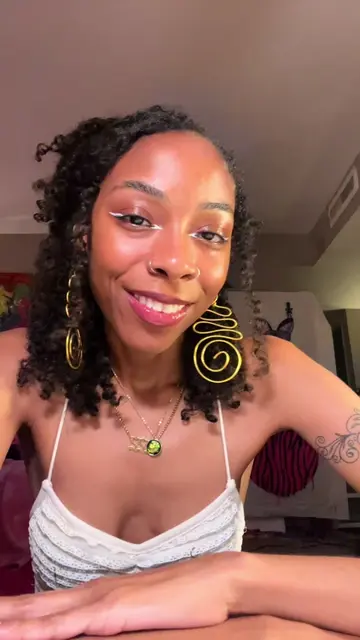 ARTBYKIDDO•C0M tap in!! I’m always needing support. Ily❤️ #rugtiktok #smallartis