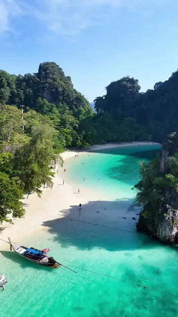 Island life - Hong Island 🏝️🌊 📍Koh Hong - Krabi , Thailand 🇹🇭  #travel #bea