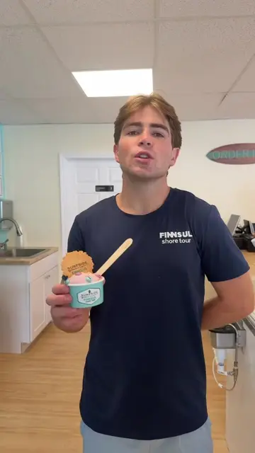 No, I want the whole store 🍦 @Surfside Frozen Custard  #finnsulshoretour 