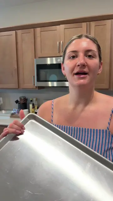never thought so many people would care what kind of pans i use 😅😅 these thing