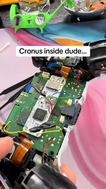 Cronus inside the controller. Stay safe out there. #cronus #cronuszen #hacking