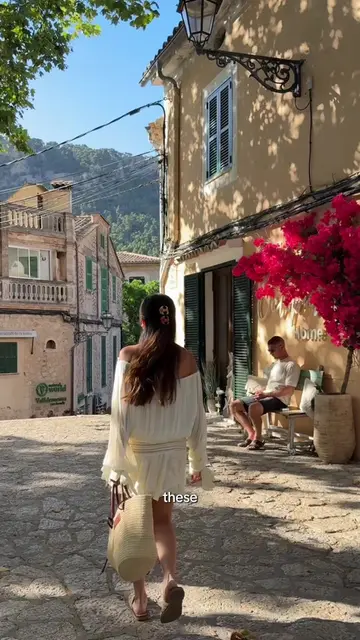 These are 5 spots we visited on our trip to Mallorca that I loved!! Would highly