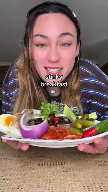 stinky girl breakfast!!! #beautybreakfast #Foodie #snackplate 