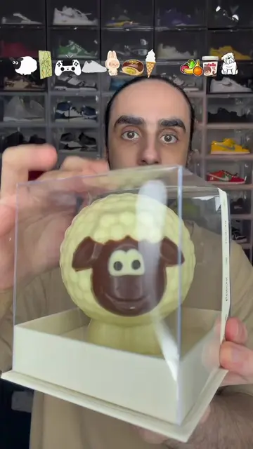 Food ASMR Eating a Dubai Chocolate Sheep 🐑🍫 #food #asmr #eating #mukbang #sati